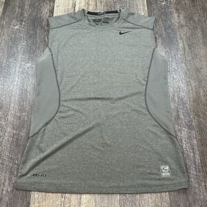NIKE Pro Combat Gray Sleeveless Fitted Tank Men's Size M Dri Fit‎ Gym Training